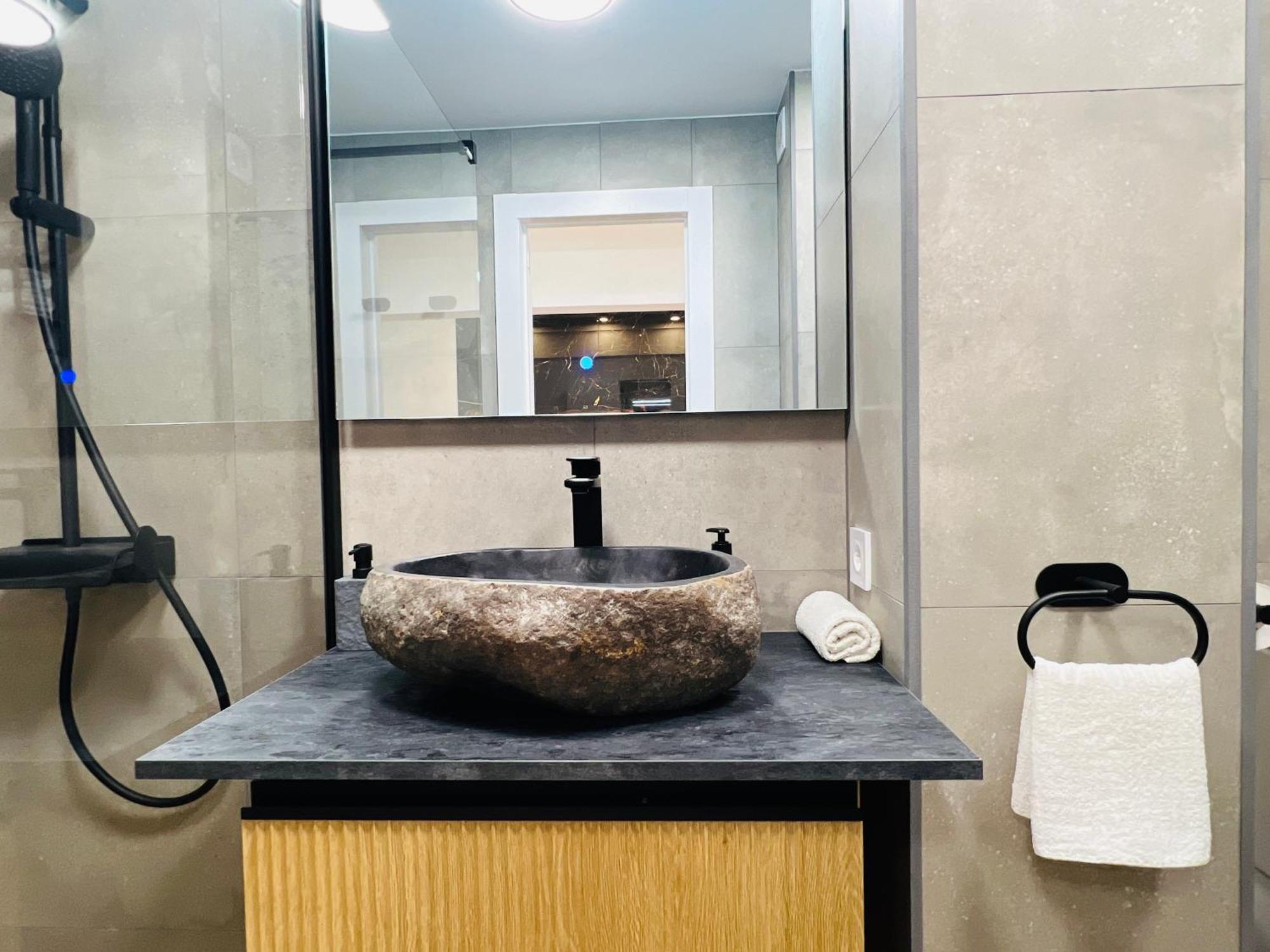 Paulmarie Apartment In Olympia بلايا ذي لاس أميريكاس المظهر الخارجي الصورة